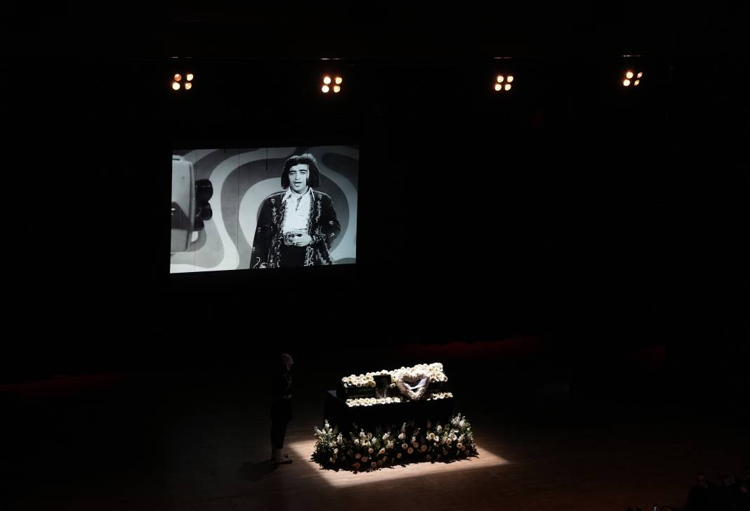 Edip Akbayram'a son veda! 10